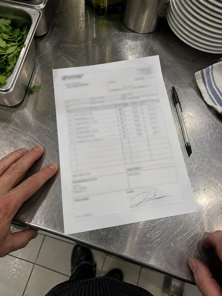 Bolla fotografata al banco